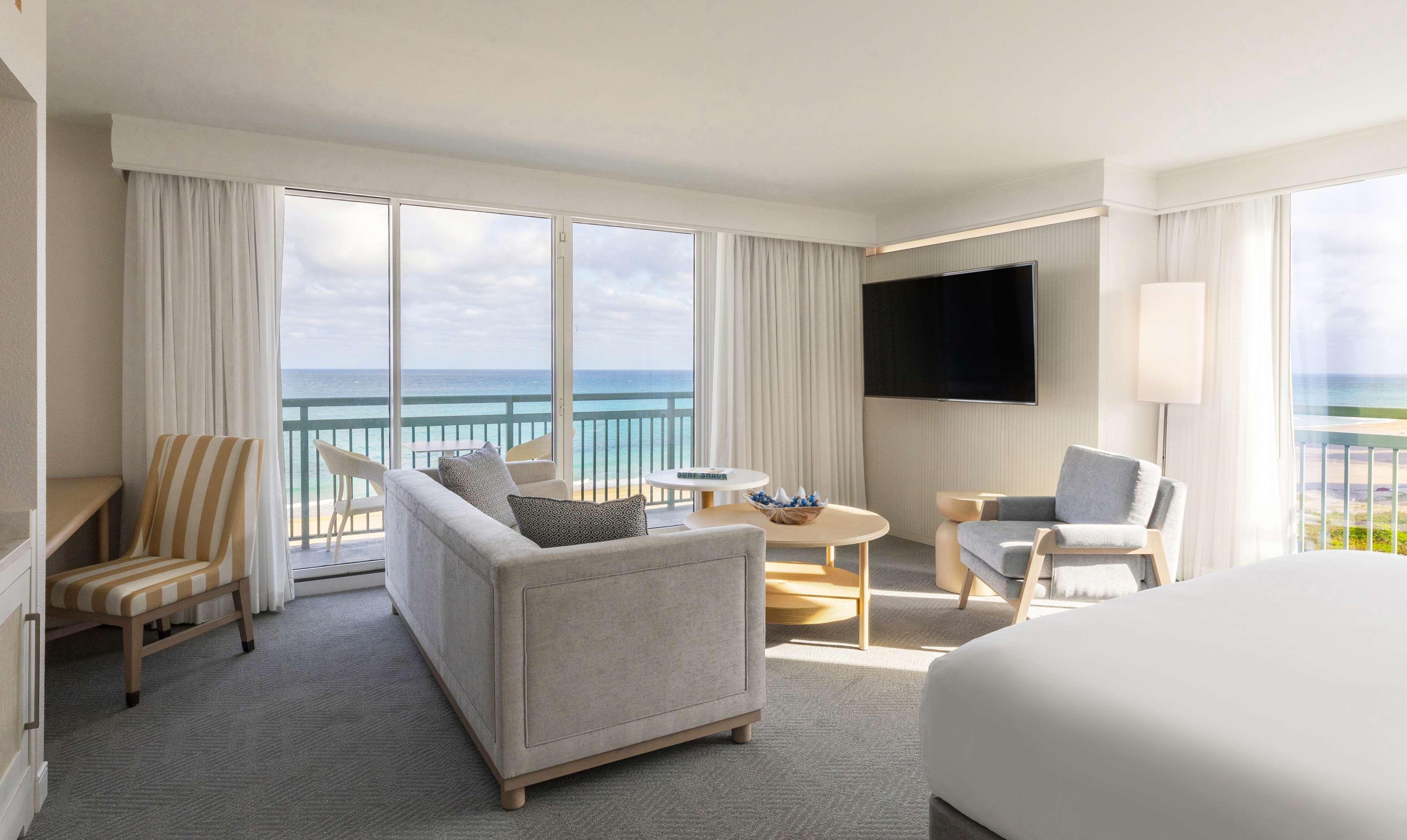 The Singer Oceanfront Resort, Curio Collection By Hilton Riviera Beach Dış mekan fotoğraf