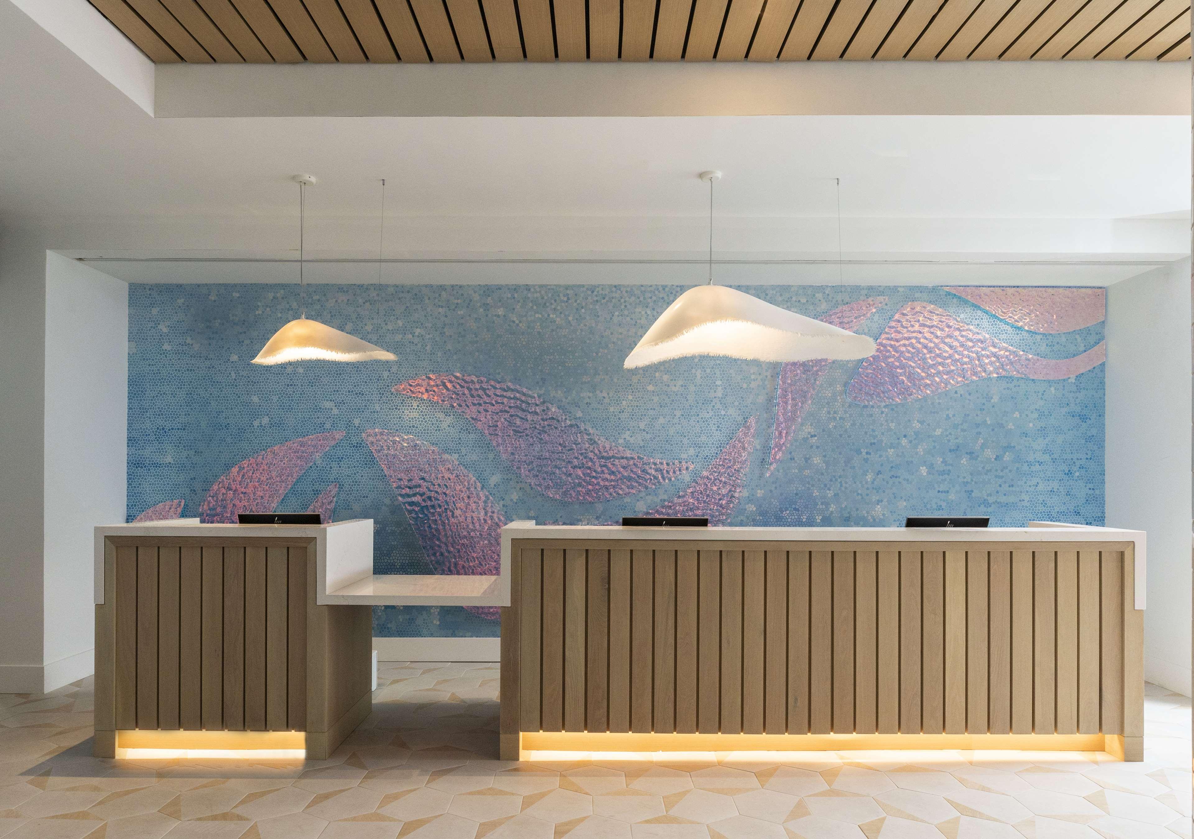 The Singer Oceanfront Resort, Curio Collection By Hilton Riviera Beach Dış mekan fotoğraf