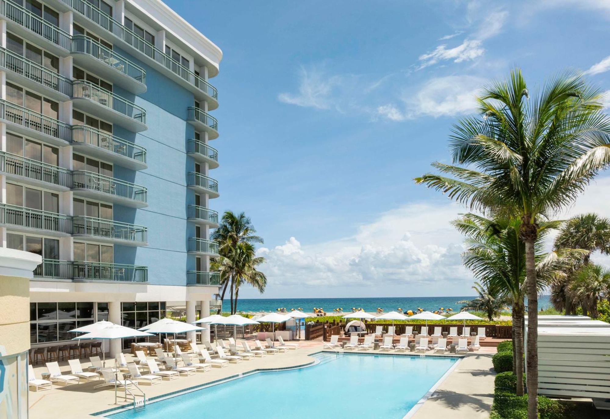 The Singer Oceanfront Resort, Curio Collection By Hilton Riviera Beach Dış mekan fotoğraf