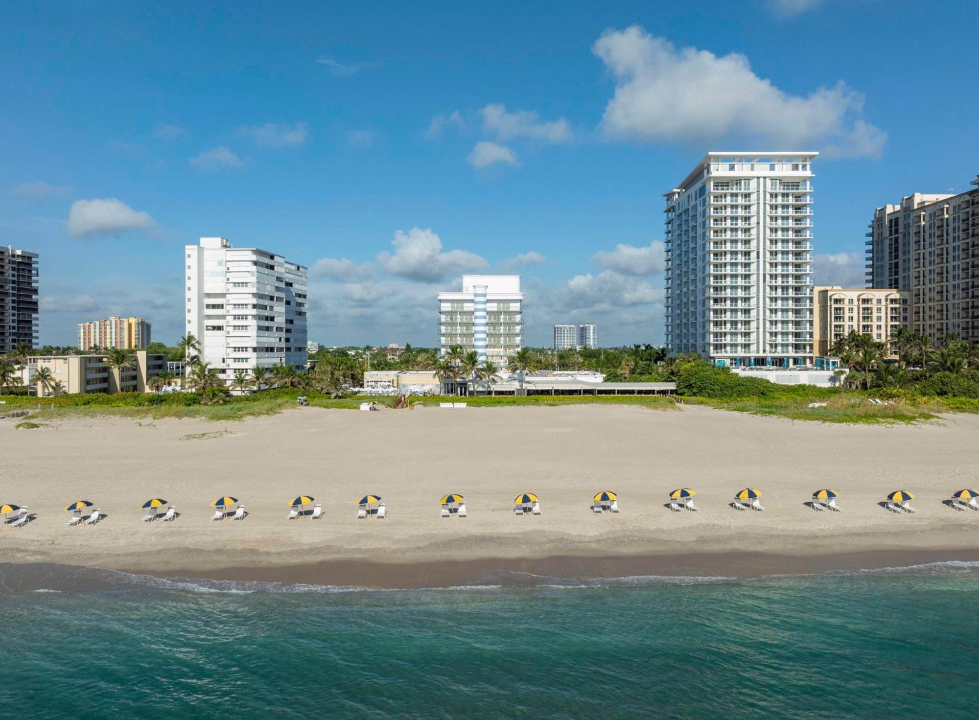 The Singer Oceanfront Resort, Curio Collection By Hilton Riviera Beach Dış mekan fotoğraf